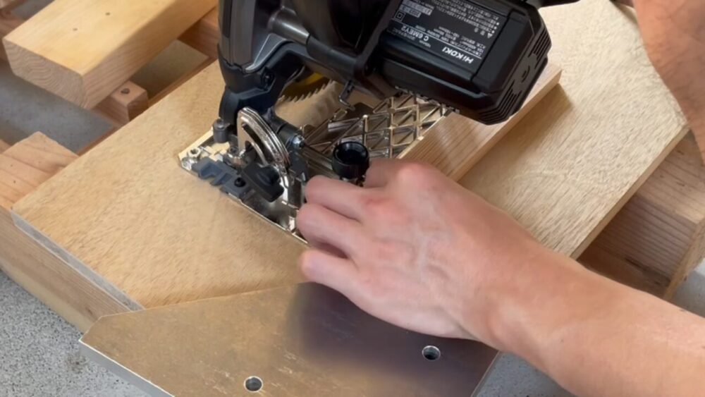 フレンチクリート専用丸ノコテーブル