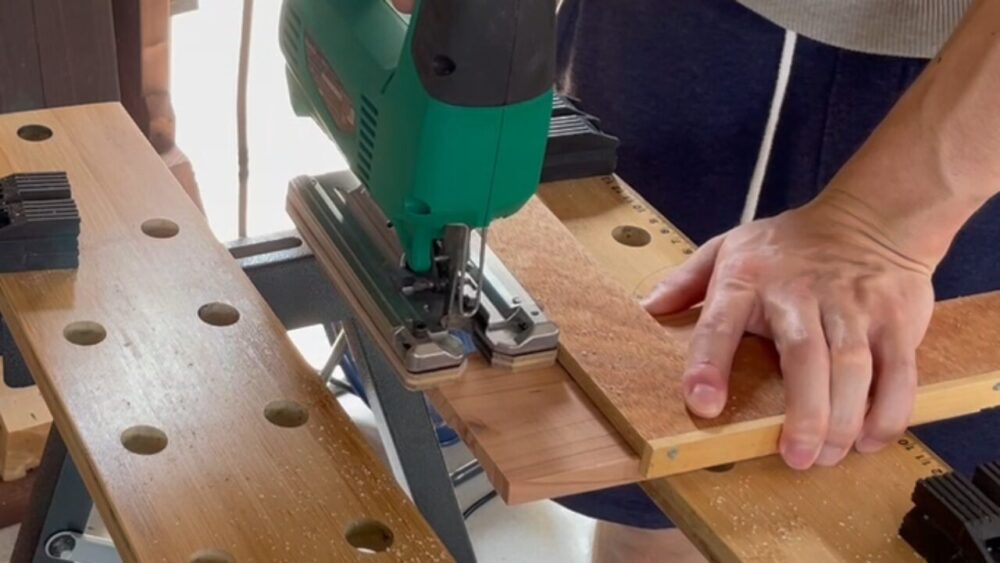 ジグソーの刃の曲がり改善