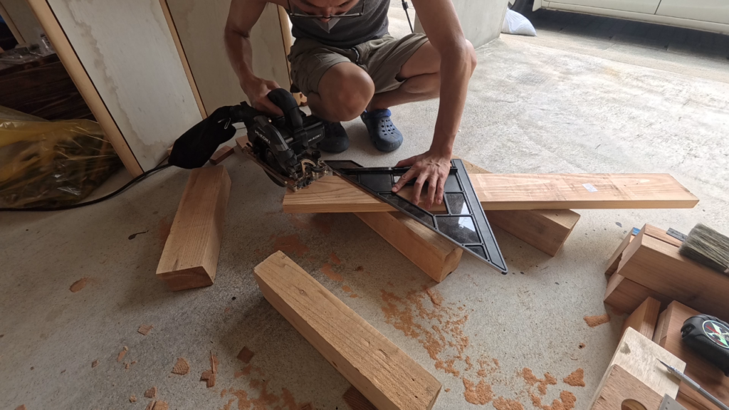 デスクチェア　肘置き