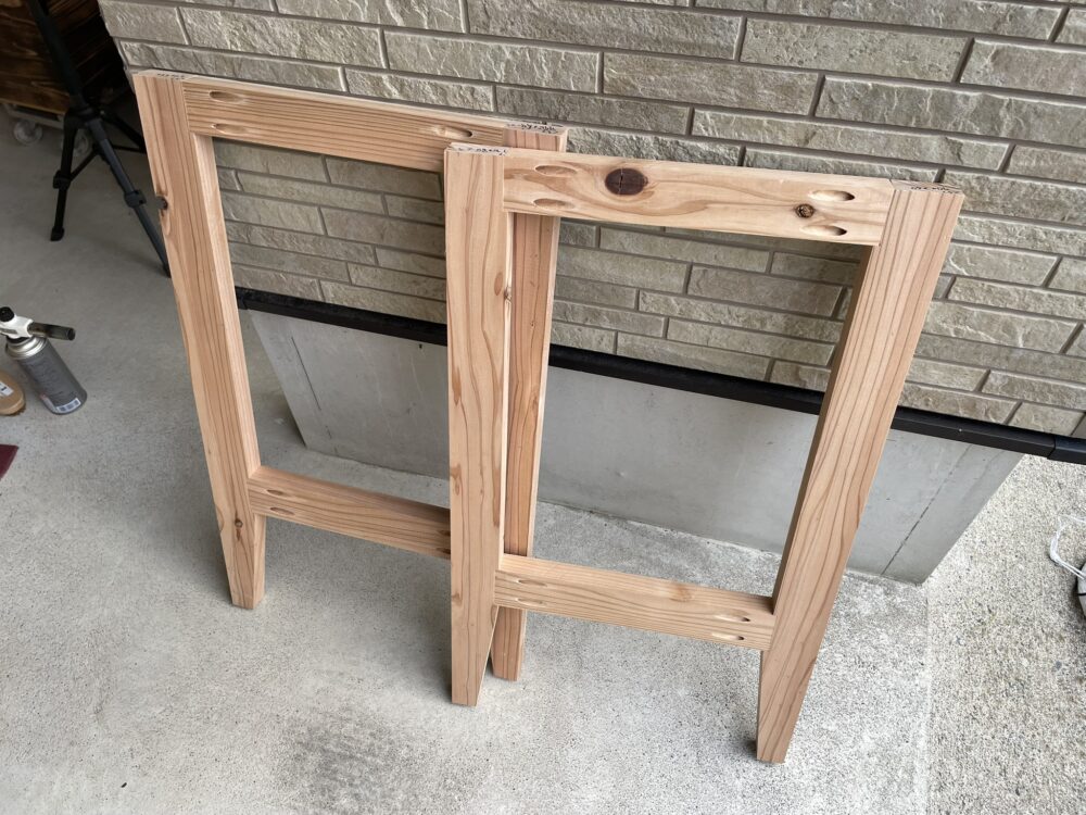 L字テーブルの脚