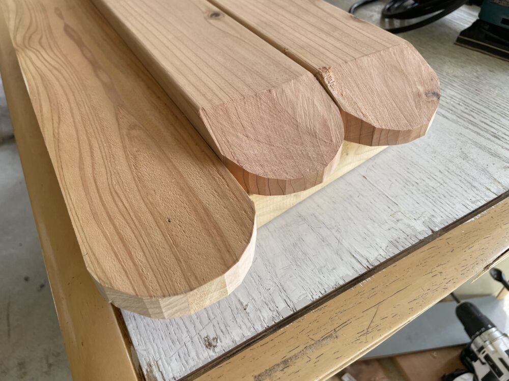 丸ノコベンチのスライダー治具を使った円弧加工