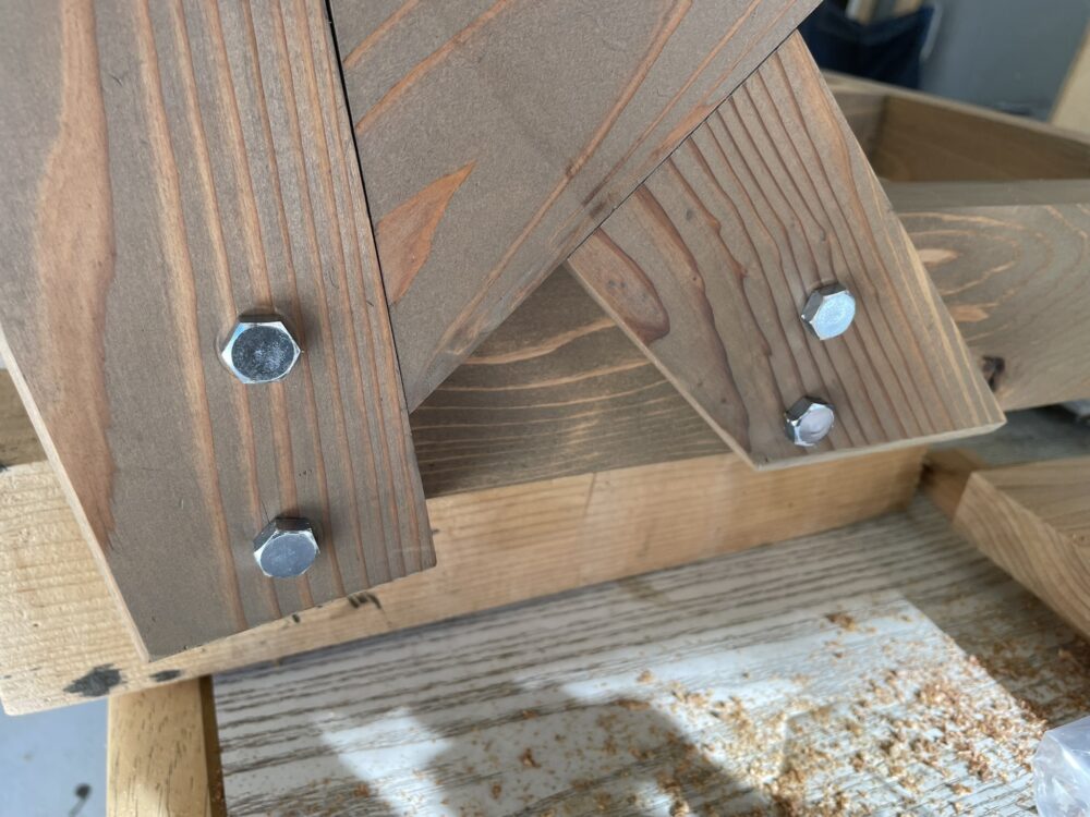 デスクチェア　コーチスクリュー