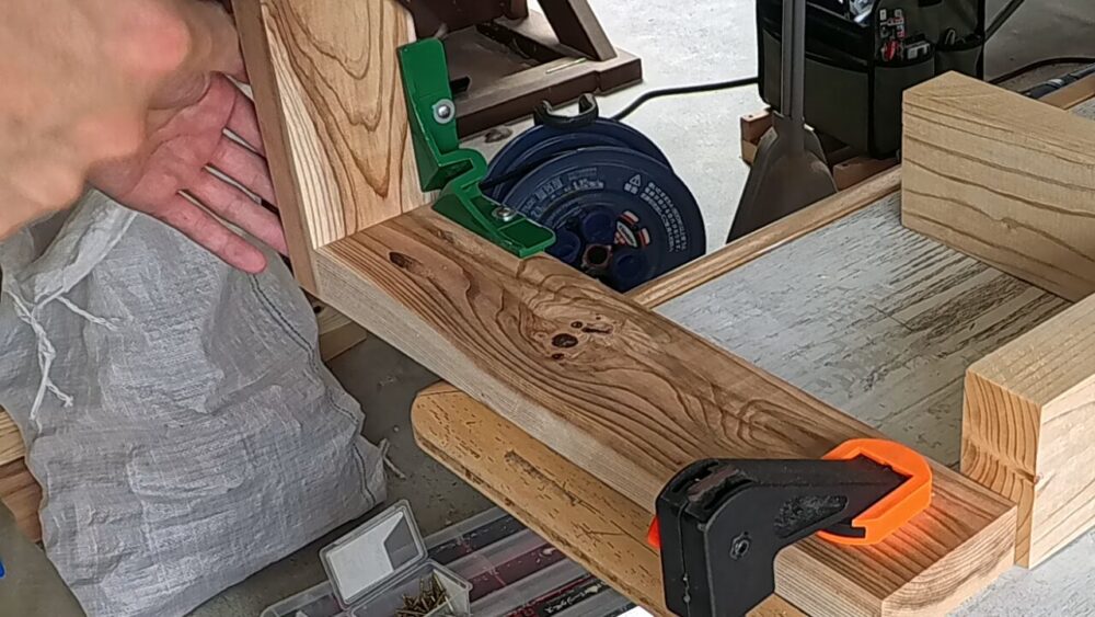 直角クランプ　デスクチェア　