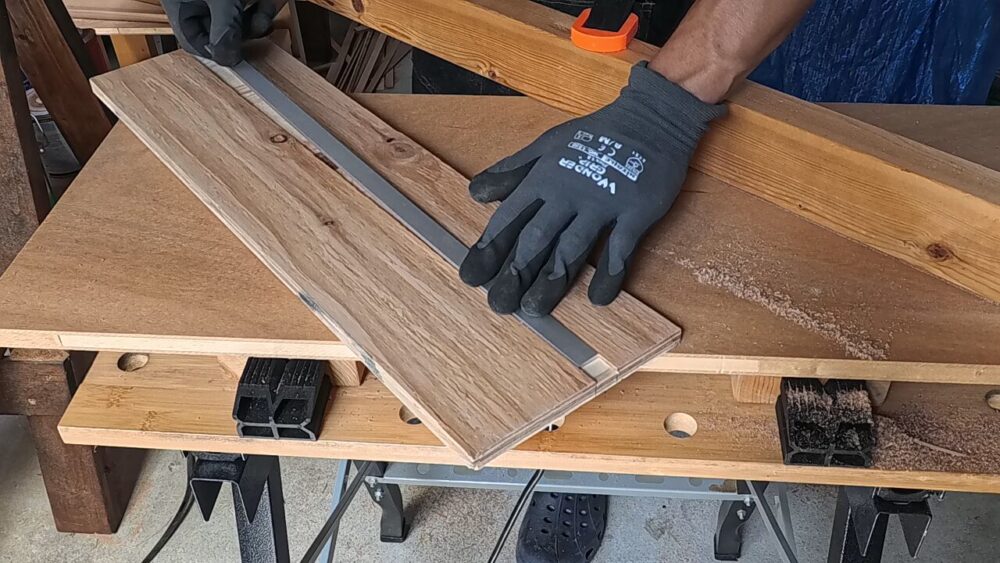 丸ノコベンチ　スライダー治具