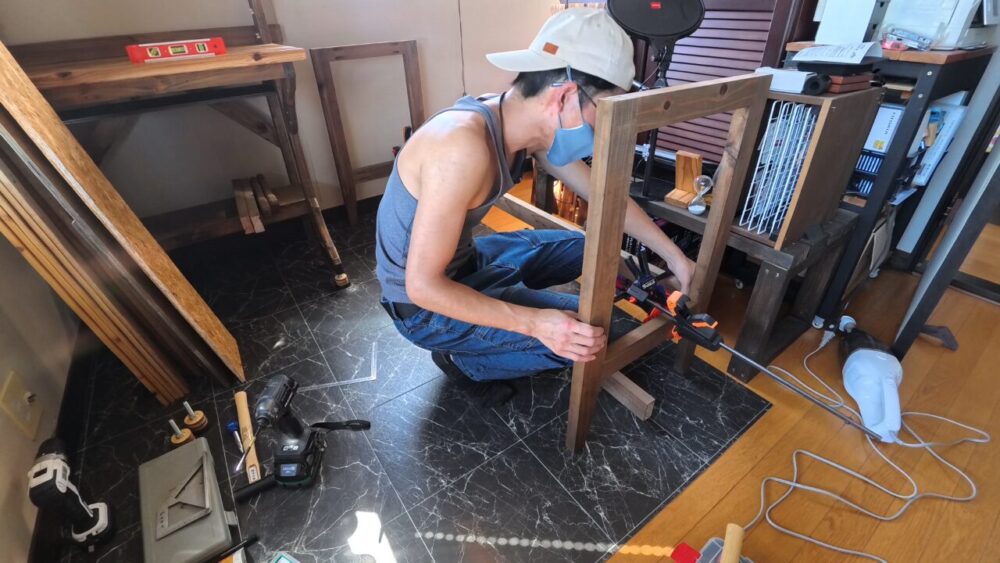 L字テーブルの設置