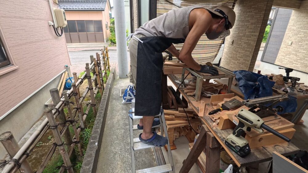 丸ノコベンチのスライダー治具を使った円弧加工