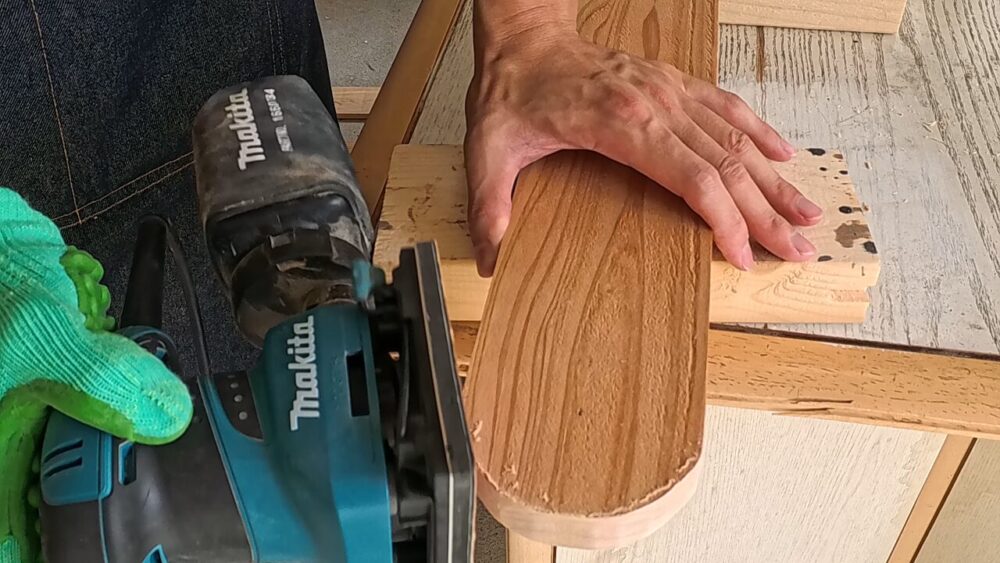 丸ノコベンチのスライダー治具を使った円弧加工