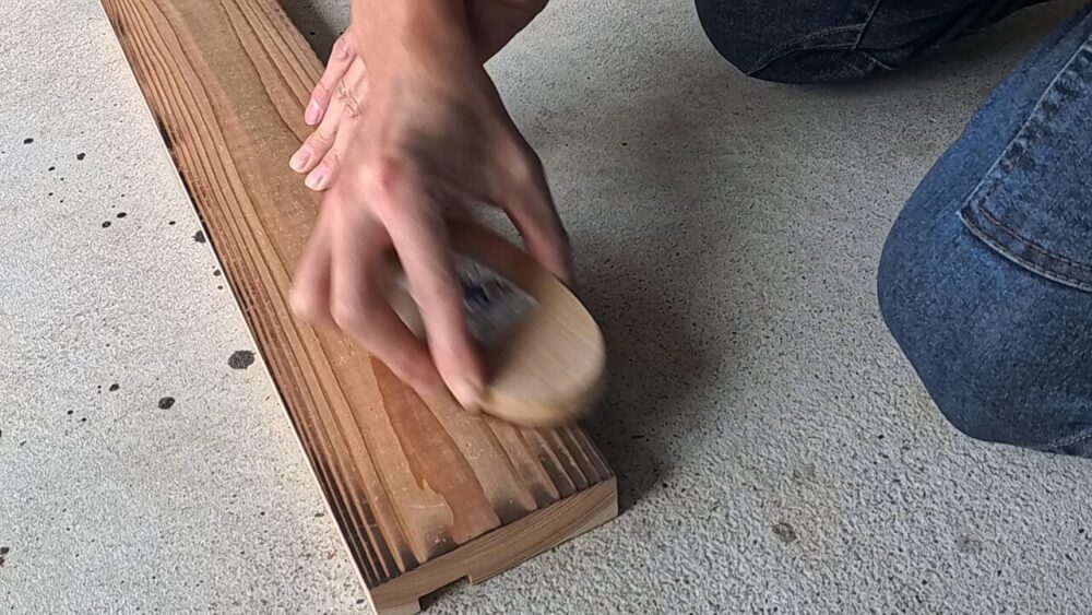 コーヒー染めと焼きのグラデーションの板